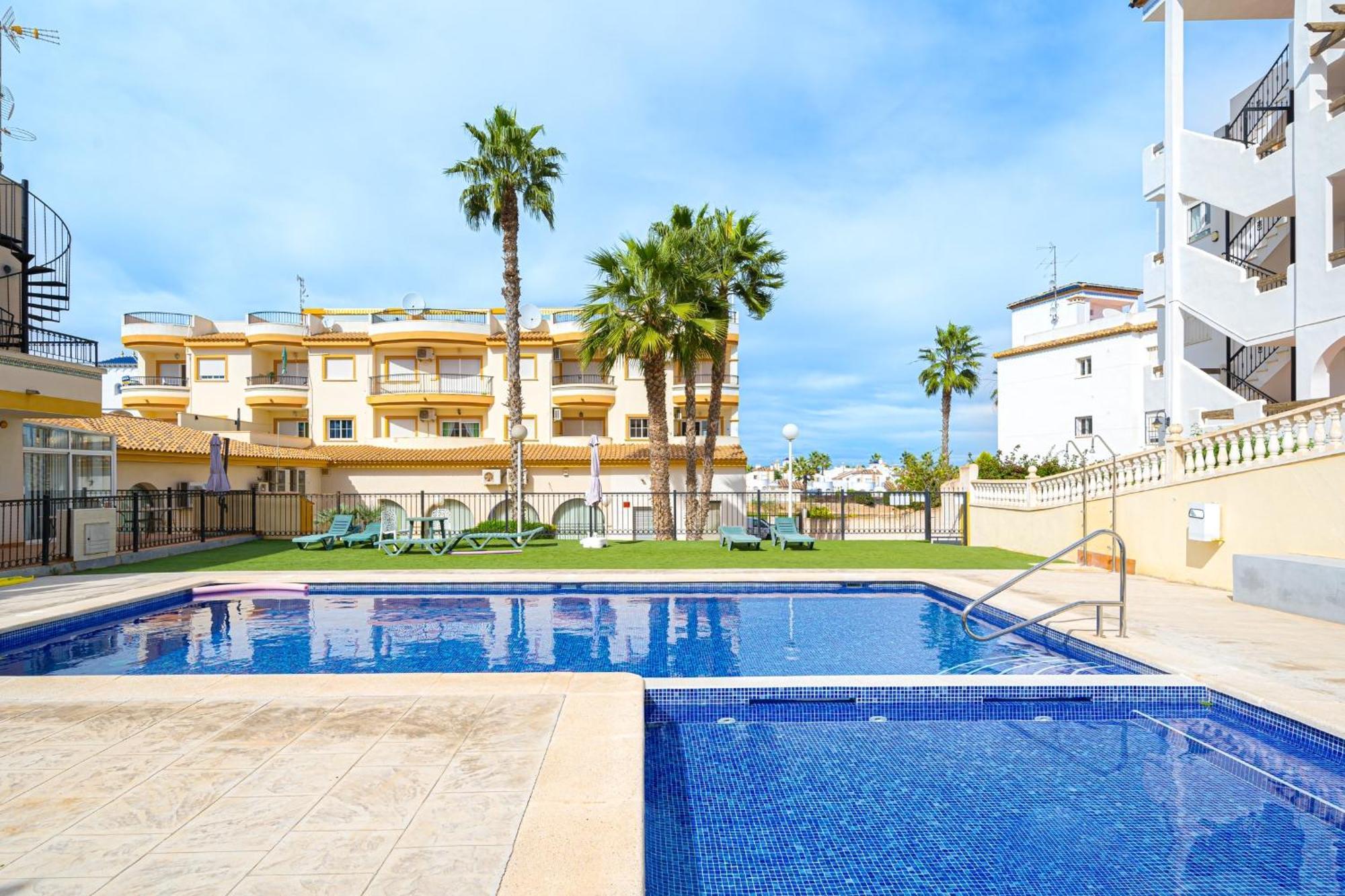 Villamartin Apartment. Excellent Location For Golfers, Cyclists And Hikers Buitenkant foto